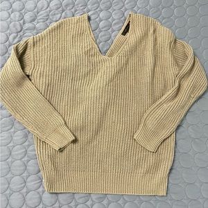 Back knot sweater